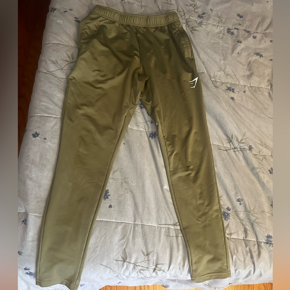 gymshark mens jogger sweatpants